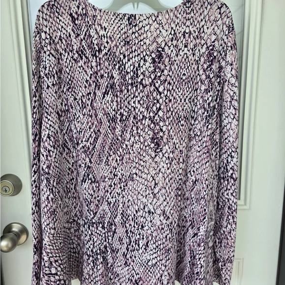 Susan Graver Women Printed Liquid Knit Button Front Peplum Top Plum 3X Plus Size - Picture 12 of 12